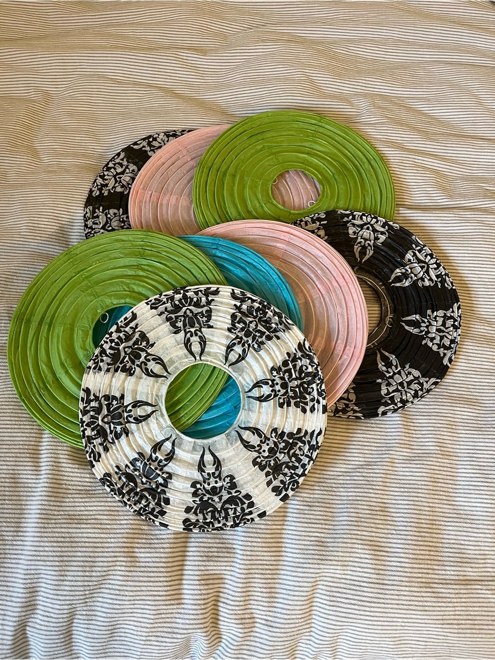 Assorted Decorative Paper Lanterns in Green, Pink, Blue, Black & White 8